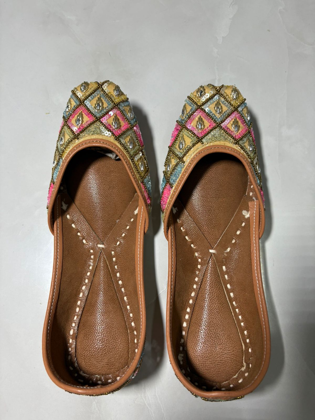 Pastel Mirror Work Diamond Pattern Juttis