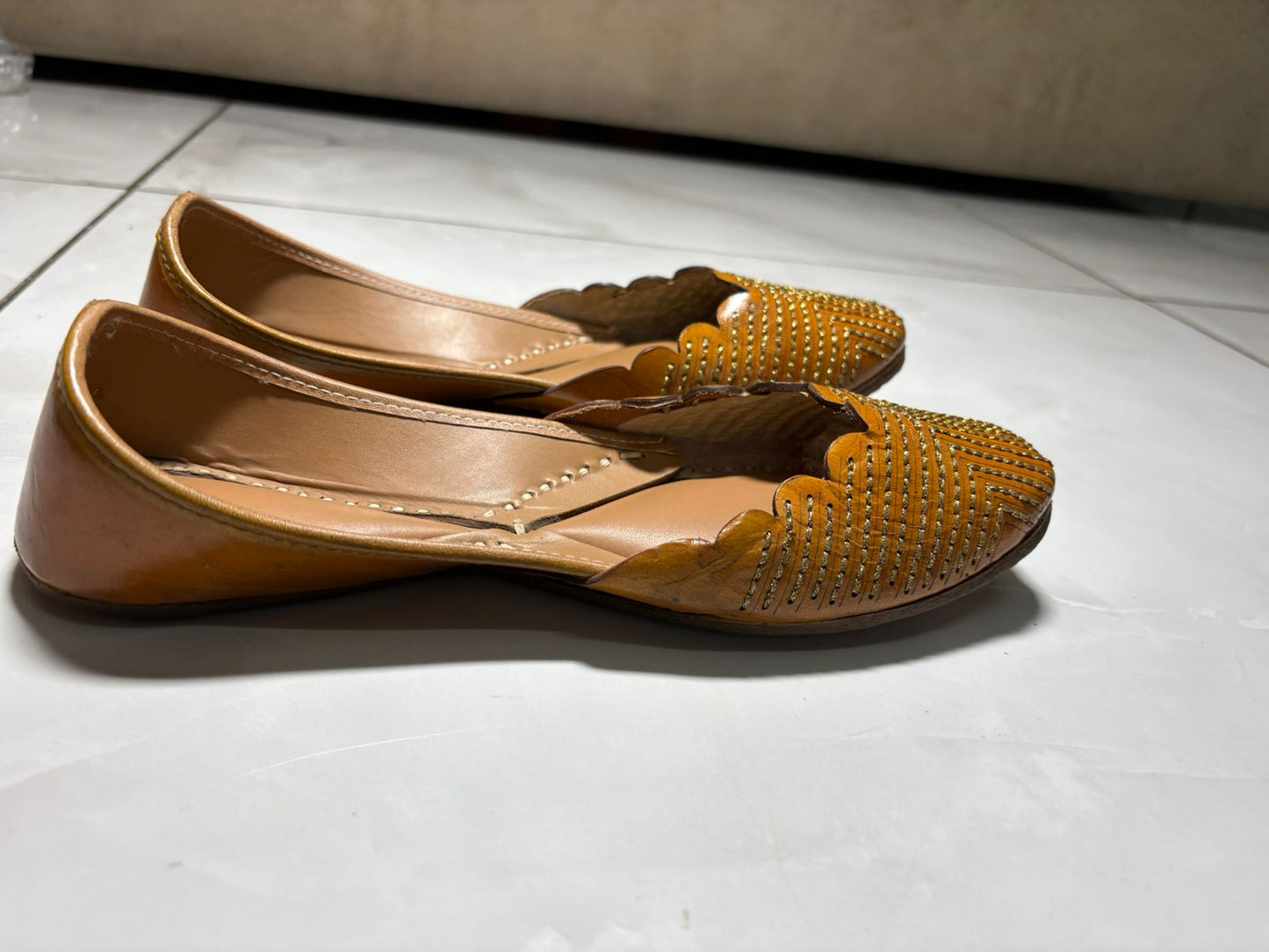 Classic Tan Scallop-Edge Juttis with Hand Bead Detailing
